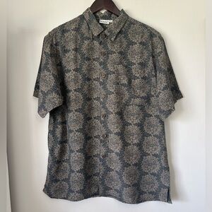 Vintage Picante 100% Silk Button Up Short Sleeve Shirt Med Loop Collar Geometric